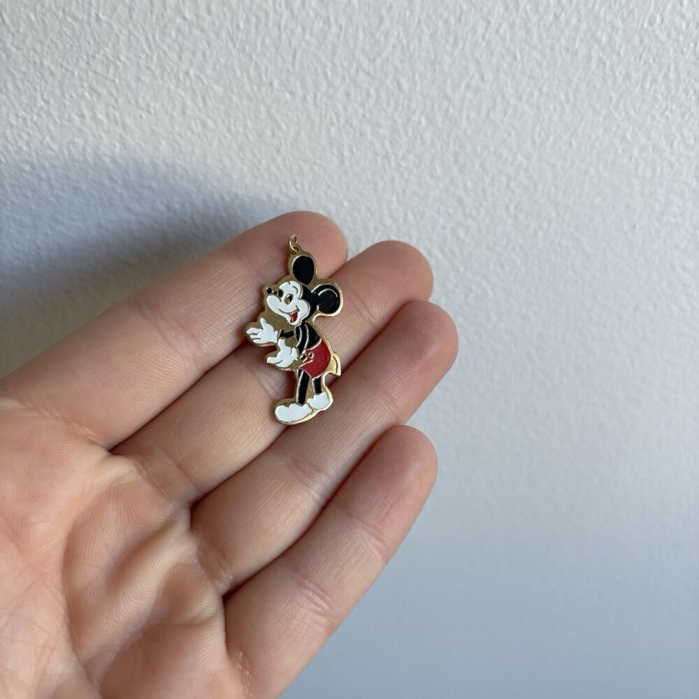 Vintage Walt Disney Mickey Mouse Enamel Gold‎ Tone Necklace Pendant